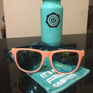 Seawheeze Sunglasses and Waterbottle